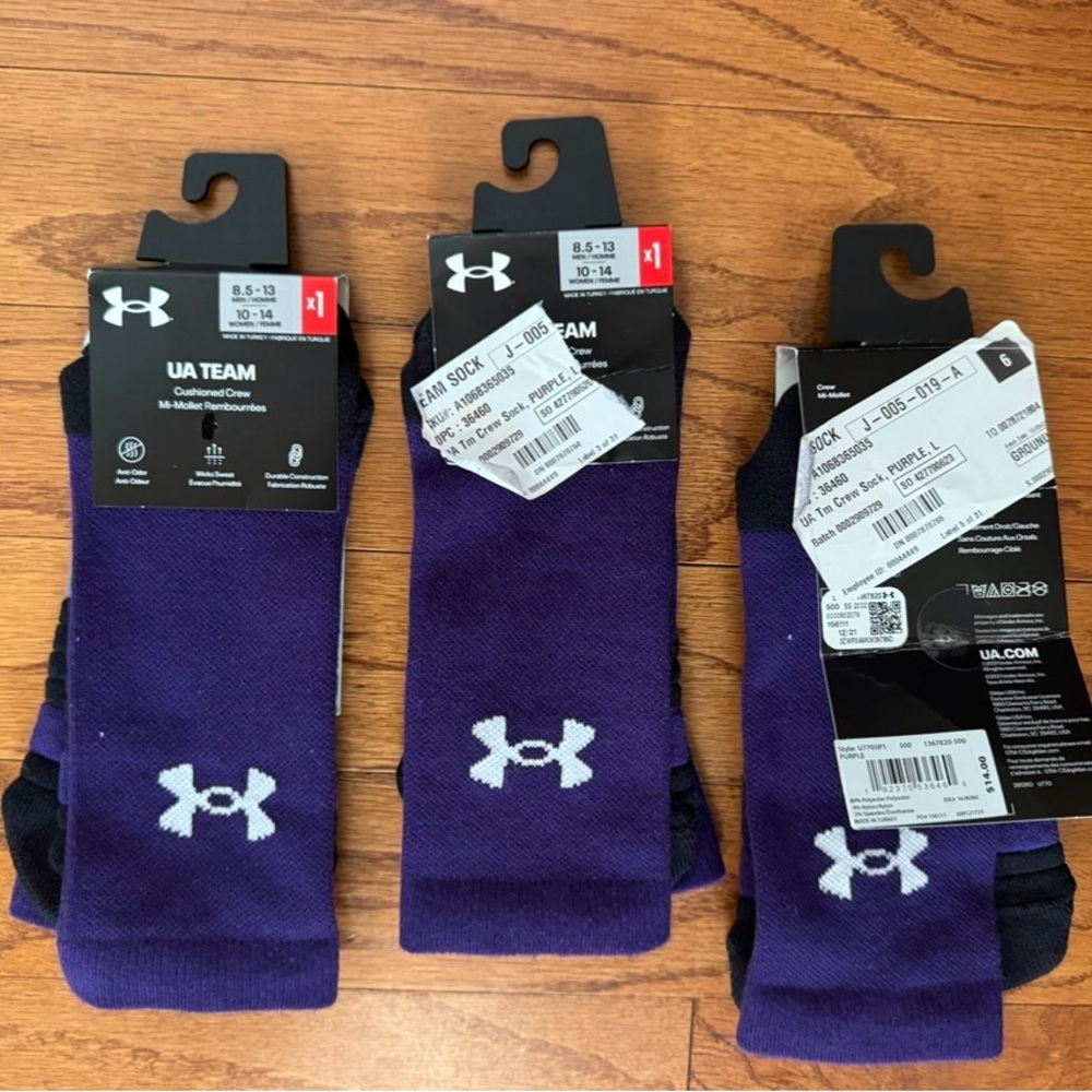 (1 PACK) Under Armour Men's Purple Crew Socks